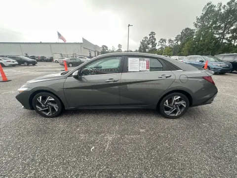 More photos of 2025 Hyundai Elantra SEL Convenience at Automaxx of the Carolinas, SC