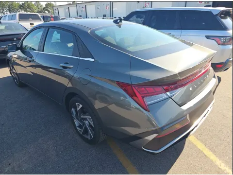 More photos of 2025 Hyundai Elantra SEL Convenience at Automaxx of the Carolinas, SC