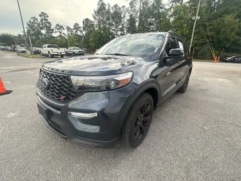 More photos of 2023 Ford Explorer ST at Automaxx of the Carolinas, SC