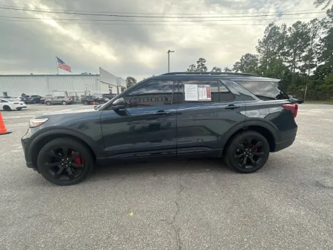 More photos of 2023 Ford Explorer ST at Automaxx of the Carolinas, SC