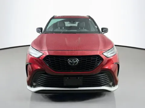 Photos of 2021 Toyota Highlander XSE for sale in Summerville, SC at Automaxx of the Carolinas