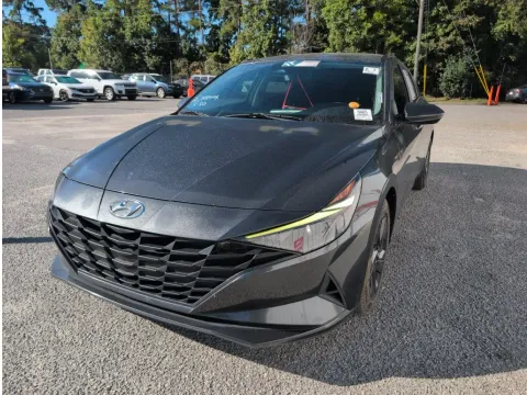 More photos of 2021 Hyundai Elantra SEL at Automaxx of the Carolinas, SC