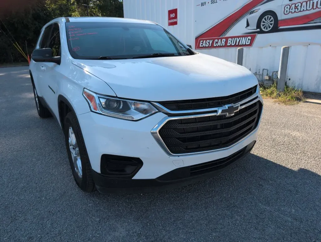 White 2021 Chevrolet Traverse LS for sale in Summerville, SC