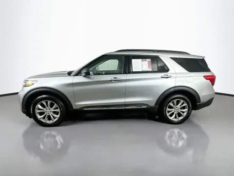More photos of 2023 Ford Explorer XLT at Automaxx of the Carolinas, SC
