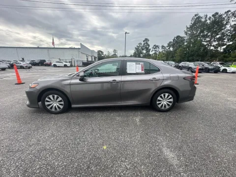 More photos of 2021 Toyota Camry Hybrid LE at Automaxx of the Carolinas, SC