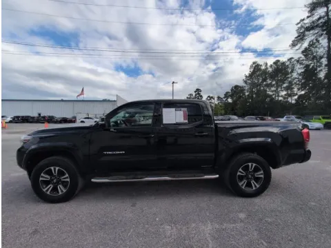 More photos of 2017 Toyota Tacoma TRD Sport at Automaxx of the Carolinas, SC
