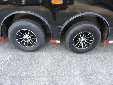 More photos of 2027 Diamond Cargo 8.5X24 SP Race at WOW Cargo Trailers, GA
