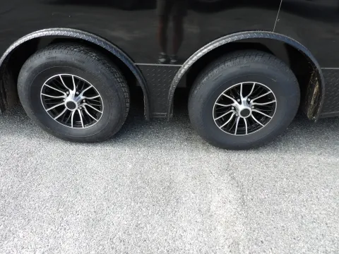 More photos of 2027 Diamond Cargo 8.5X24 DC Race at WOW Cargo Trailers, GA