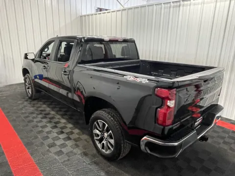 Photos of 2020 Chevrolet Silverado 1500 LT for sale in Branson West, MO at Oakley Auto World