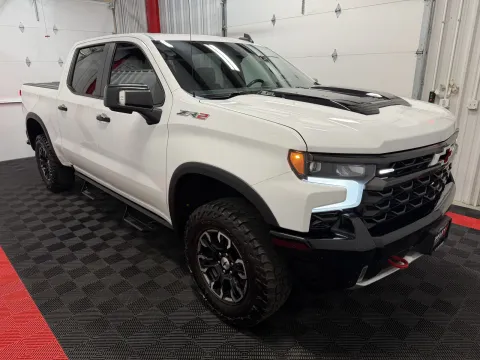 More photos of 2023 Chevrolet Silverado 1500 ZR2 at Oakley Auto World, MO