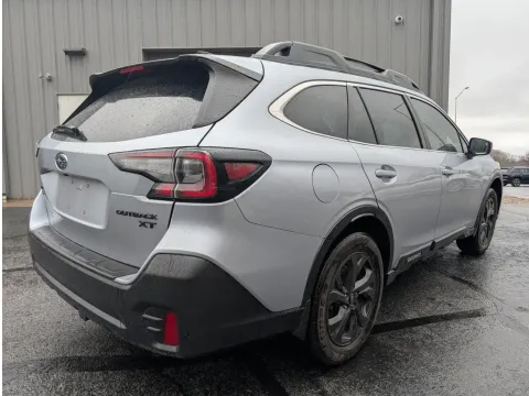 More photos of 2021 Subaru Outback Onyx Edition XT at Oakley Auto World, MO