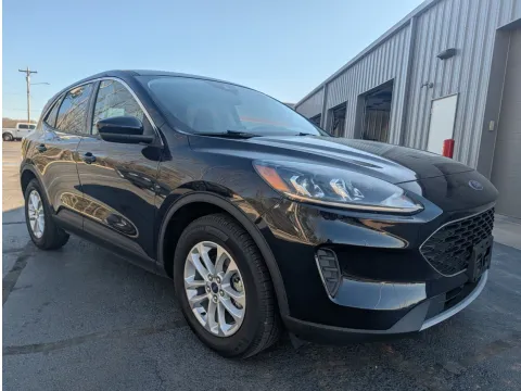 More photos of 2021 Ford Escape Hybrid SE at Oakley Auto World, MO