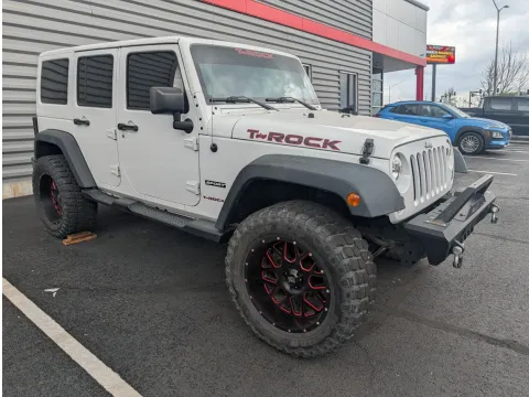 More photos of 2016 Jeep Wrangler Unlimited Sport at Oakley Auto World, MO