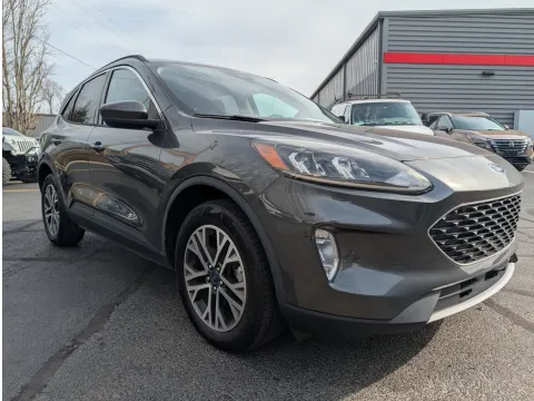 More photos of 2020 Ford Escape SEL at Oakley Auto World, MO