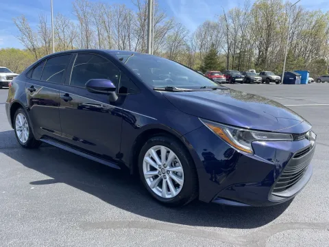 More photos of 2023 Toyota Corolla LE at Oakley Auto World, MO