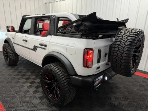 Photos of 2023 Ford Bronco for sale in Branson West, MO at Oakley Auto World