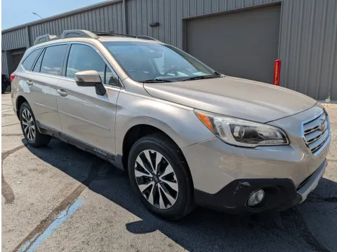 More photos of 2017 Subaru Outback 2.5i at Oakley Auto World, MO