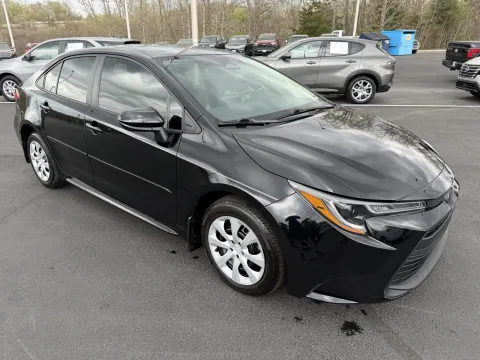 More photos of 2024 Toyota Corolla LE at Oakley Auto World, MO