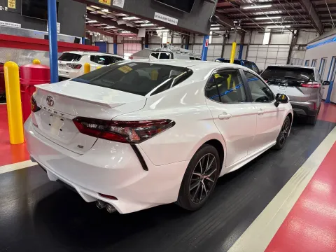 More photos of 2024 Toyota Camry SE at Oakley Auto World, MO