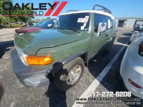 Green 2014 Toyota FJ Cruiser for sale in Branson West, MO