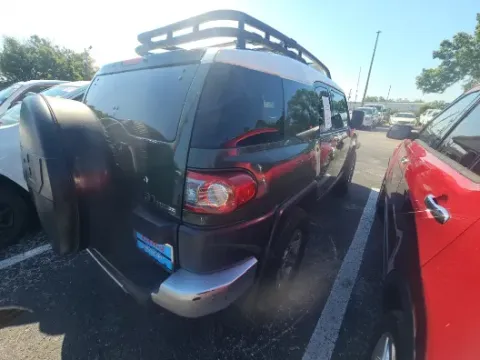 More photos of 2014 Toyota FJ Cruiser at Oakley Auto World, MO