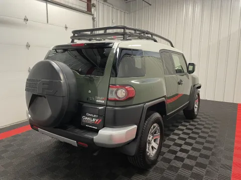 More photos of 2014 Toyota FJ Cruiser at Oakley Auto World, MO