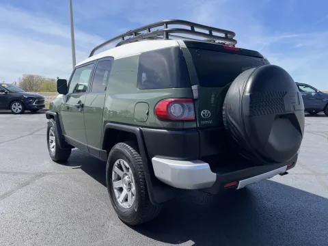 Photos of 2014 Toyota FJ Cruiser for sale in Branson West, MO at Oakley Auto World