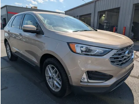 More photos of 2021 Ford Edge SEL at Oakley Auto World, MO