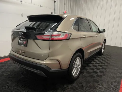 More photos of 2021 Ford Edge SEL at Oakley Auto World, MO
