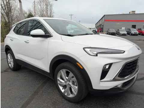 More photos of 2025 Buick Encore GX Preferred at Oakley Auto World, MO