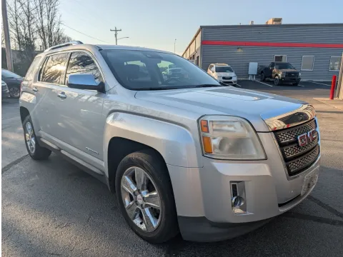 More photos of 2015 GMC Terrain SLT-2 at Oakley Auto World, MO