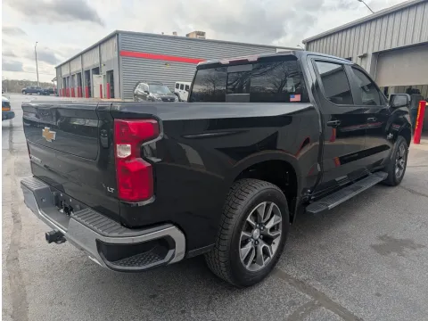 More photos of 2021 Chevrolet Silverado 1500 LT at Oakley Auto World, MO