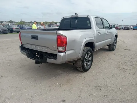 More photos of 2017 Toyota Tacoma TRD Sport at Oakley Auto World, MO