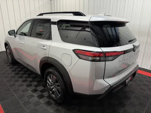 Photos of 2025 Nissan Pathfinder SV for sale in Branson West, MO at Oakley Auto World