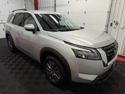 More photos of 2025 Nissan Pathfinder SV at Oakley Auto World, MO