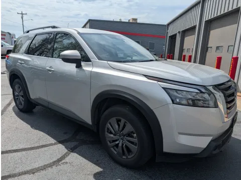 More photos of 2025 Nissan Pathfinder SV at Oakley Auto World, MO