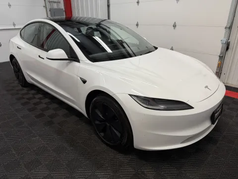 More photos of 2024 Tesla Model 3 at Oakley Auto World, MO
