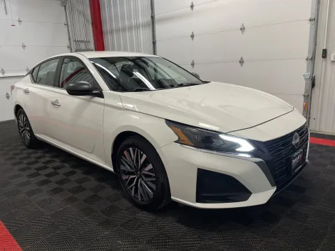 More photos of 2025 Nissan Altima 2.5 SV at Oakley Auto World, MO