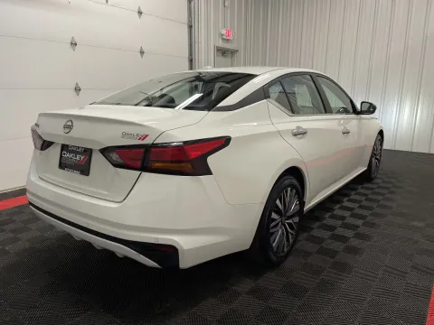 More photos of 2025 Nissan Altima 2.5 SV at Oakley Auto World, MO
