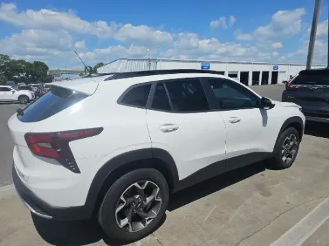 More photos of 2024 Chevrolet Trax LT at Oakley Auto World, MO
