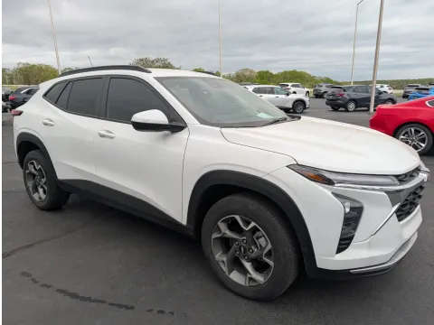 More photos of 2024 Chevrolet Trax LT at Oakley Auto World, MO