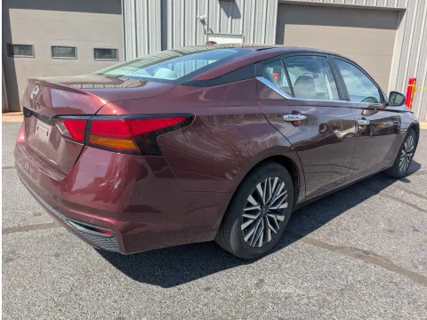 More photos of 2025 Nissan Altima 2.5 SV at Oakley Auto World, MO