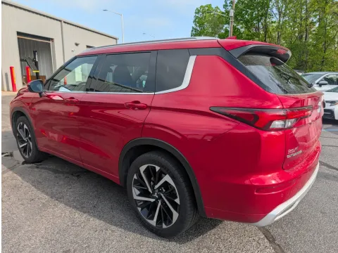 Photos of 2022 Mitsubishi Outlander SEL for sale in Branson West, MO at Oakley Auto World