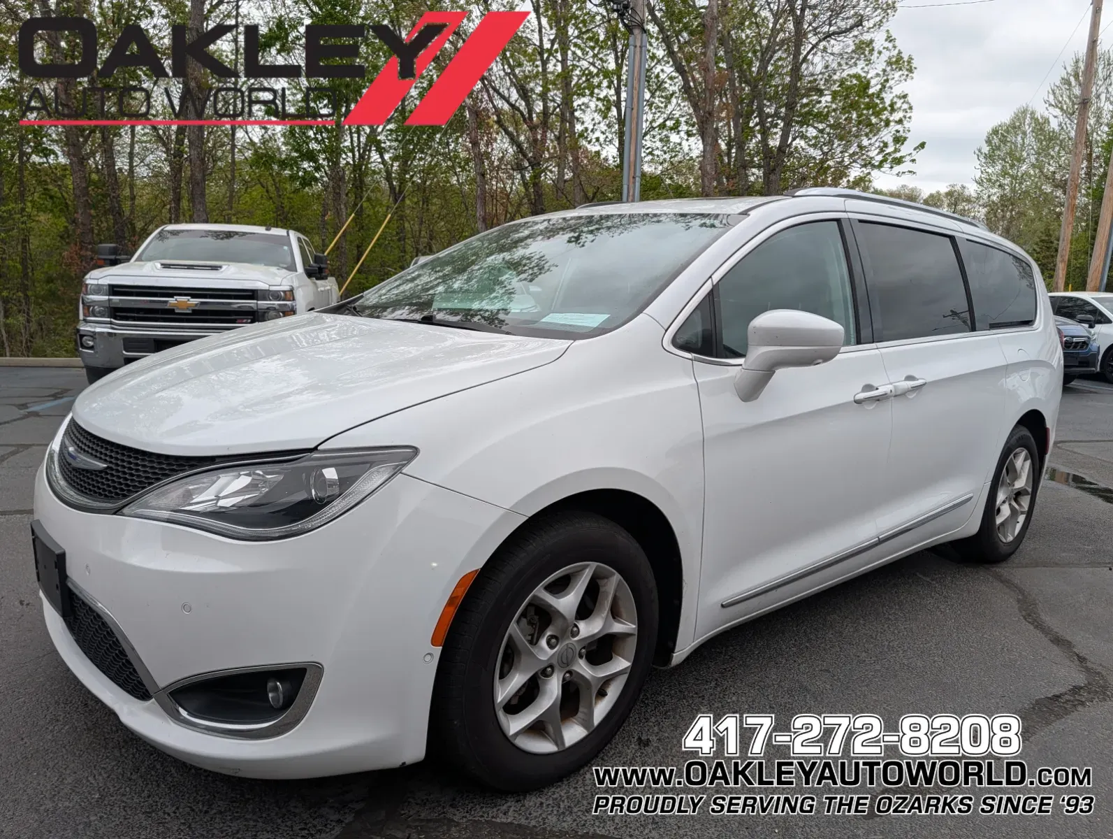 White 2018 Chrysler Pacifica Touring L Plus for sale in Branson West, MO