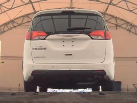 More photos of 2018 Chrysler Pacifica Touring L Plus at Oakley Auto World, MO