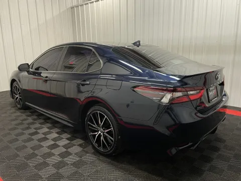 Photos of 2021 Toyota Camry SE for sale in Branson West, MO at Oakley Auto World