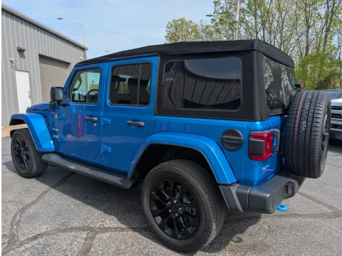 Photos of 2022 Jeep Wrangler for sale in Branson West, MO at Oakley Auto World