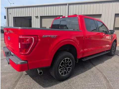 More photos of 2021 Ford F-150 XLT at Oakley Auto World, MO