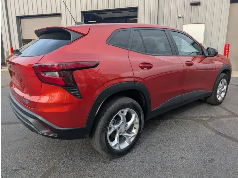 More photos of 2024 Chevrolet Trax LS at Oakley Auto World, MO