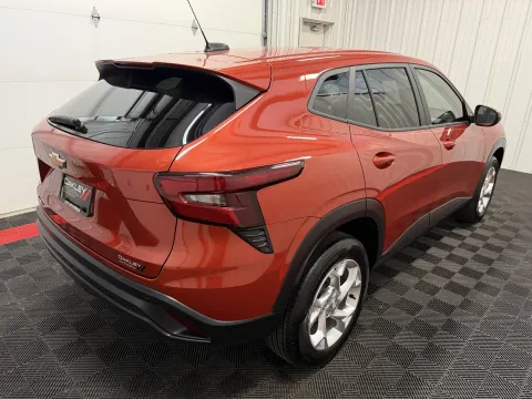 More photos of 2024 Chevrolet Trax LS at Oakley Auto World, MO